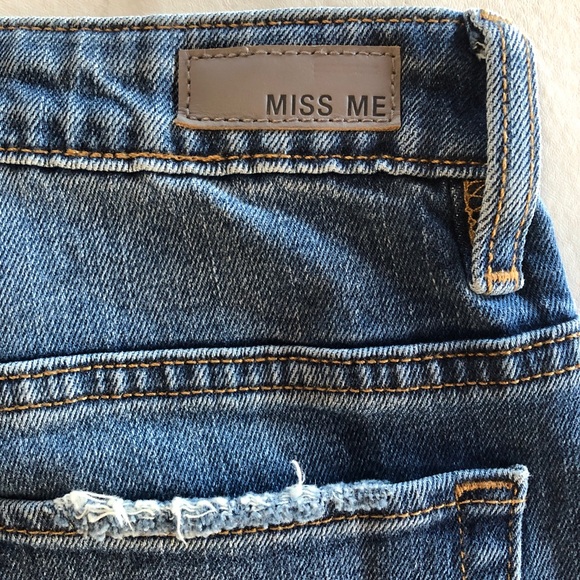MISS ME 26x27 High Rise Ankle Straight Frayed Hem NWT - Picture 8 of 17